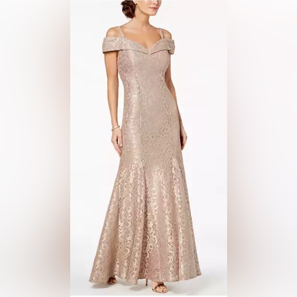 NWT R & Richards Size 8 Off-The-Shoulder Lace Gown Champagne
